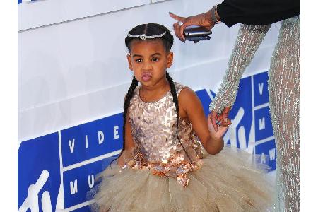 Diese Aktion bleibt im Gedächtnis: Mit gerade einmal sechs Jahren bot Blue Ivy, die Tochter von Beyoncé Knowles (36) und Jay...