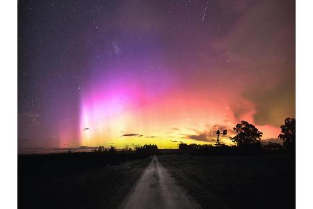 Natürlich gibt es die Polarlichter nicht nur auf der Nordhalbkugel. Aurora australis heißt das Phänomen im Süden und erschei...
