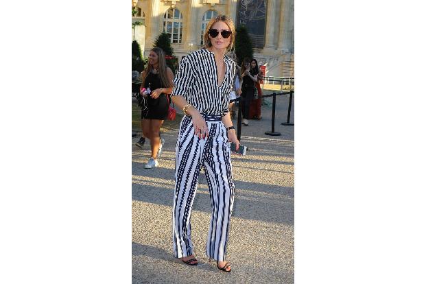 ...Mutige trauen sich an den Blockstreifen-Allover-Look heran. Wer wie Olivia Palermo sowieso einen modischen Freifahrtschei...