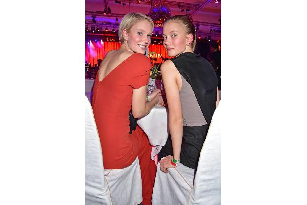 Die eine ist 'Germany's next Topmodel'-Gewinnerin, die andere könnte es auch sein: Kim Hnizdo und Nina Hnizdo. Doch ging es ...