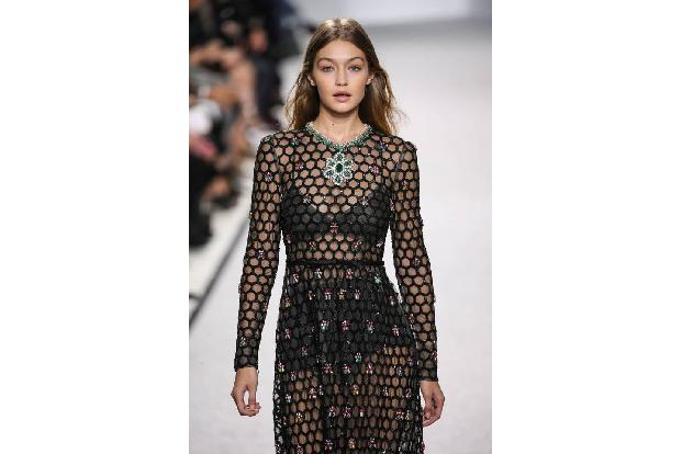 Es ist fast schon eine Sensation: Es gab eine Fashion Week in Paris ohne Gigi Hadid! Vom Model war diese Woche nämlich keine...