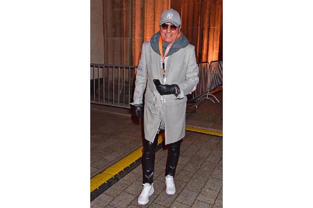 ...ein Relikt aus dem letzten Jahrtausend ist NDW-Ikone Peter Schilling, der mit seinem 'Major Tom' 1983 eine Hit landete. U...