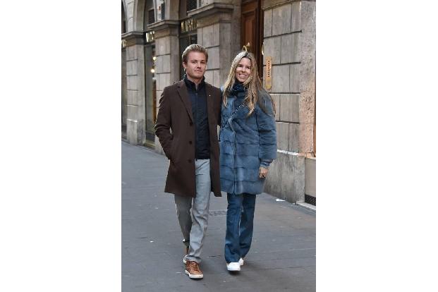 So süß kann das Leben sein, wenn man Nico Rosberg und Vivian Sibold heißt. Denn das seit 2014 verheiratete Paar verbringt de...