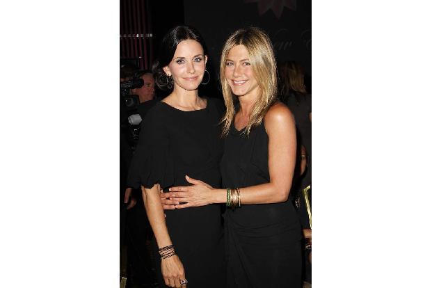 ...fürs Leben und nicht nur in 'Friends' sind wohl auch Courteney Cox-Arquette und Jennifer Aniston. Das geht sogar soweit, ...