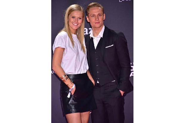 Da hat sich Matthias Schweighöfer einen wahrlich dicken (wenn auch gertenschlanken) Fisch geangelt! In seiner neuen Thriller...