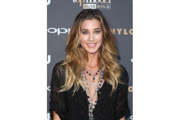 ...Jessica Serfaty ist man sich allerdings nicht genau sicher, was da zwischen ihr und Joe Jonas lief. Offiziell in einer Be...