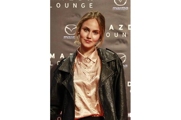 ...als Model versucht sich die Tochter von Filmstar Mathieu Carrière - mit großem Erfolg! Im vergangenen Jahr belegte die 20...