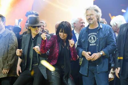 ...Udo, Wolfgang Niedecken und anderen Stars auf die Bühne der Festhalle in Frankfurt am Main. Bei der Gala, die als Auftakt...