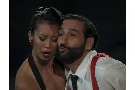 ...ebenso wichtig in ihrem Leben, was 2015 bei ihrer 'Let's Dance'-Teilnahme sogar zu einem emotionalen Tanz mit ihrem Partn...