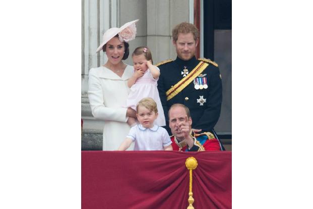 ...auch für seinen Neffen George und seine Nichte Charlotte ist Harry ein toller Onkel. 