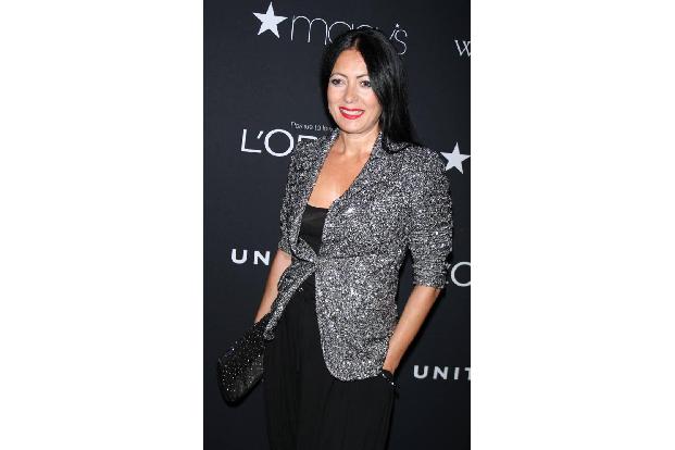 ...mehr vom Fach war da die Designerin Cathérine Malandrino, die die angehenden Models 2012 nicht nur in ihre wallenden Robe...