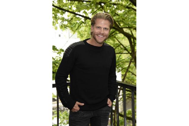 ...Paul Janke dreht zurzeit auf Mallorca als DJ schließlich alleine seine Runden. 'Der Bachelor' und eine lange, glückliche ...