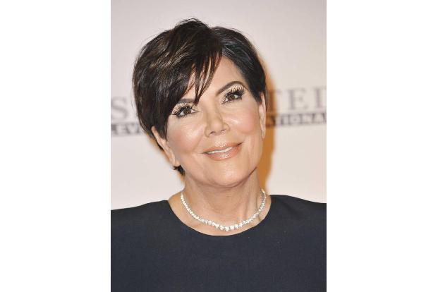 ...der Kardashian/Jenner-Clan. Da machen ja alle keinen Heel um den einen oder anderen Gang zum Beauty-Doc. Bei Momager Kris...