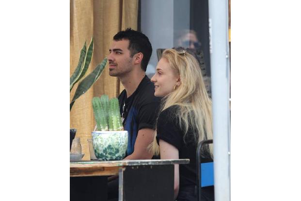 So ein Mittagessen im sonnigen West Hollywood kann wirklich entspannend und schön sein - überhaupt dann, wenn man wie Sophie...