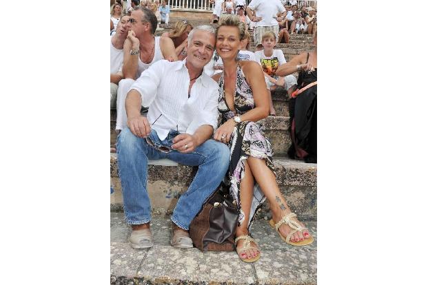 ...verlief nie reibungslos. Im Dezember 2007 heiratete er Renée Gorgoglione. Aber schon im Folgejahr war alles aus und ein R...