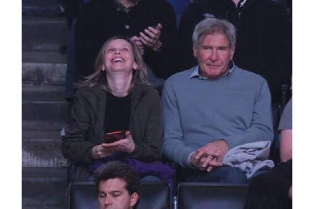 ...war das sicherlich nur eine Momentaufnahme. Denn die beiden sind wirklich happy zusammen. 