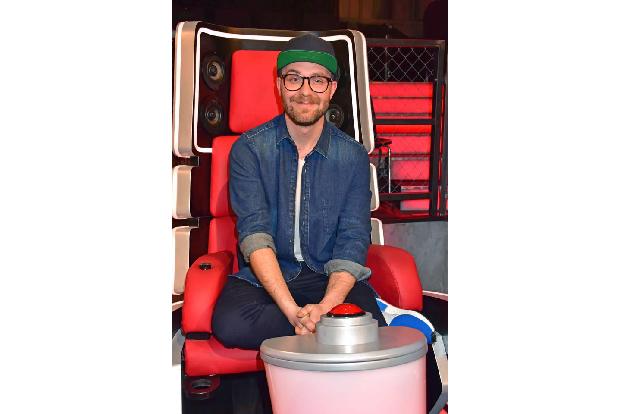 Mark Forster ist also der Neue bei 'The Voice'. Eigentlich nicht ganz, denn der Pfälzer hat schon Erfahrungen mit diesem For...