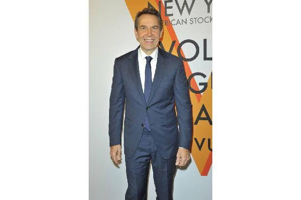 ...einen Künstler von Welt sowieso dazu, weswegen sich Jeff Koons ebenfalls blicken ließ. Wer bei solch einem Event ebenfall...