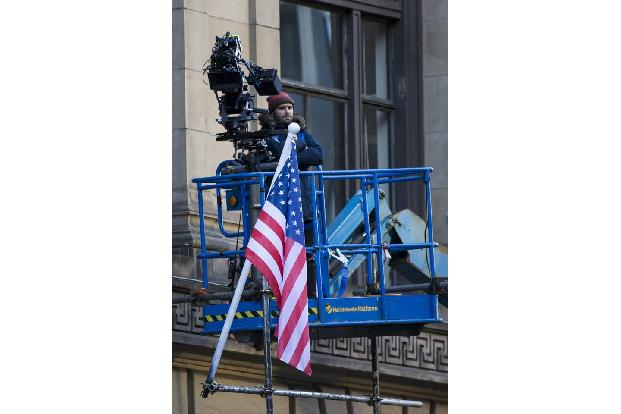 ...einen Aristokraten, der das Leben liebt. Doch es ist nicht die USA, die derzeit als Drehort für 'Melrose' dient: Tatsächl...