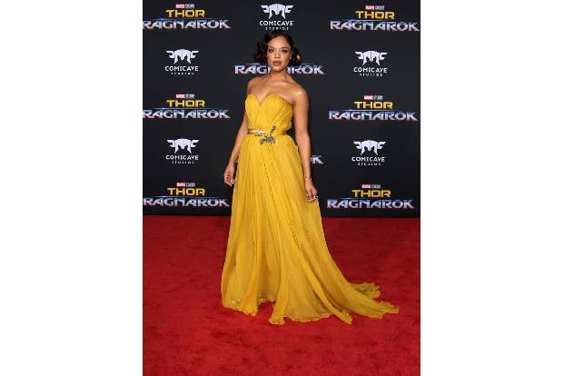 ...Nachwuchsstar Tessa Thompson, die in 'Thor: Tag der Entscheidung' die Kriegerin Valkyrie gibt, hat eine Meinung zu dem Sk...