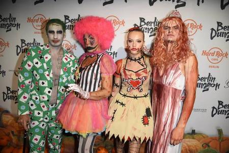 Was für eine schreck-lich nette Familie! Natascha Ochsenknecht feierte zusammen mit ihrem Umut Kekilli und den Kids Cheyenne...