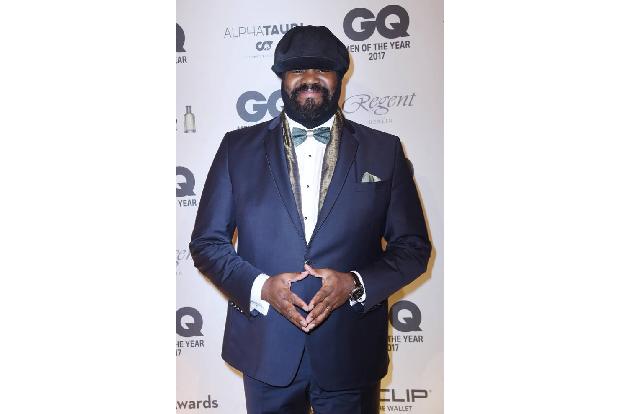 ...die Musik von Gregory Porter anhören? Laut 'GQ' sollte man das unbedingt, denn der Amerikaner wurde in der Kategorie 'Mus...
