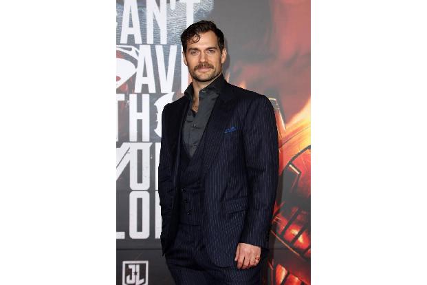 ...Henry Cavill als Superman müssen nicht mehr alleine die Welt retten. Superman segnete in 'Batman v Superman: Dawn of Just...
