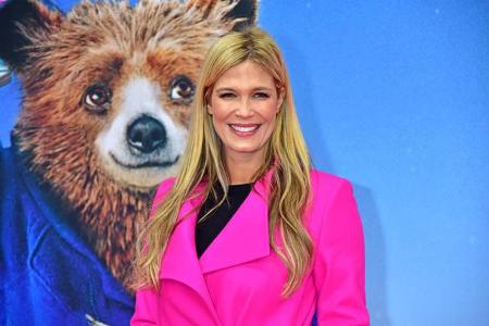 ...Fernsehmoderatorin Verena Wriedt musste alleine die Premierenluft schnuppern. Ohne Begleitung kam auch...