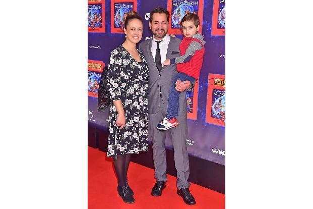 ...Bülent Sharif und seine Emy brachten Sohnemann Timucin-Khan mit. Dass die beiden Darsteller...