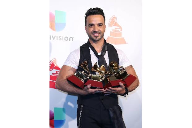 Luis Fonsi ist der Gewinner des Abends! Gleich vier Latin Grammy Awards kann sich der Schöpfer des Sommerhits 'Despacito' au...
