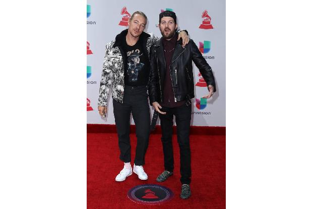 ...wie Diplo mit DJ-Kollege Dillon Francis. Tja, die sind eben auch abseits ihrer Musik Freunde. Die kennt man ja noch hierz...