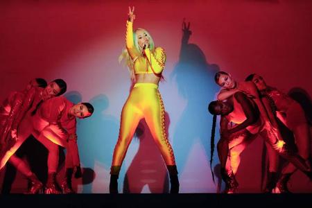Iggy Azalea ist einen Zickenkrieg ärmer. Wie die Rapperin in den sozialen Medien verkündete, will sie eine Kollaboration ein...