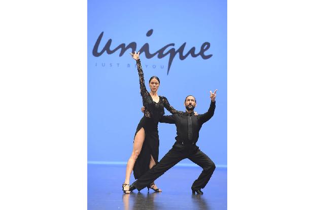 ...beiden mussten arbeiten! Seit sie 2012 gemeinsam bei 'Let's Dance' über das Parkett schwebten - und sich dabei ineinander...