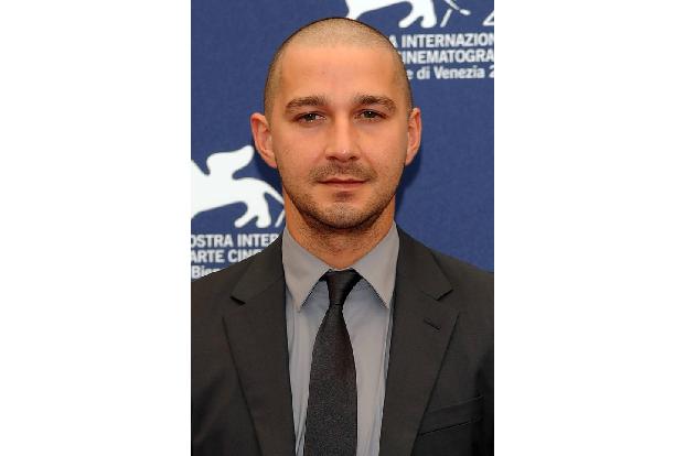 ...waren noch Zeiten, als Shia LaBeouf mit einem kahlgeschorenen Kopf für Schlagzeilen sorgte. Heute sorgt eher das, was sic...
