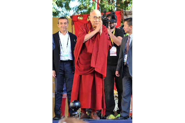 ...ein ganz besonderer Termin für Richard Gere. Denn der Dalai Lama war nach Pisa gereist - und der ist schließlich nicht nu...