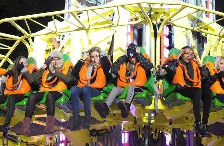 ...Models scheint so ein Vergnügungspark sowieso ein beliebter Spot zu sein, denn auch Cara Delevingne und Georgia May Jagge...