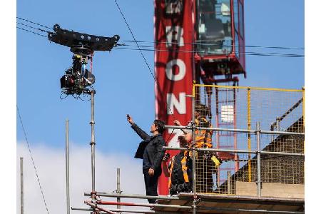 ...die Sicherheits-Crew sah mehr als ein wenig besorgt aus, als sie sich versammelten