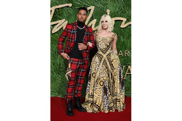 Am Montag fanden in der Londoner Royal Albert Hall die British Fashion Awards statt, wo so ziemlich alles, was Rang und Name...