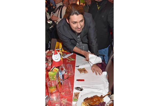 ...Star-Geiger David Garrett zu den berühmten Aushilfskellnern. Des Weiteren konnten sich die Obdachlosen nicht nur...