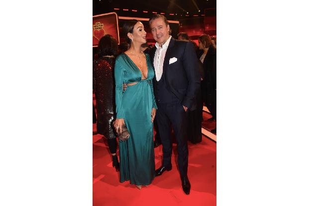 Verona Pooth und Ehemann Franjo haben nicht nur ein Herz für Kinder, sondern sind auch ein Herz und eine Seele - und das nac...