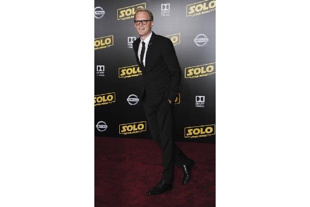 ...ist Paul Bettany. Der Brite spielt im Film den Gangsterboss Dryden Vos. Natürlich darf in einem Film über Han Solo einer ...