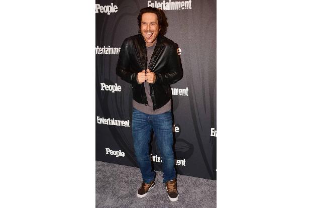 ...Schauspieler Oliver Hudson. Der Bruder von Kate Hudson war zu Grimassen aufgelegt. Damit sein...