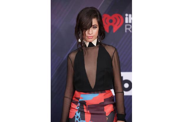 Camila Cabello ist der jüngste Star, der sich zu einer Zwangsstörung bekannt hat. Im Interview mit 'Cosmopolitan' sagte die ...