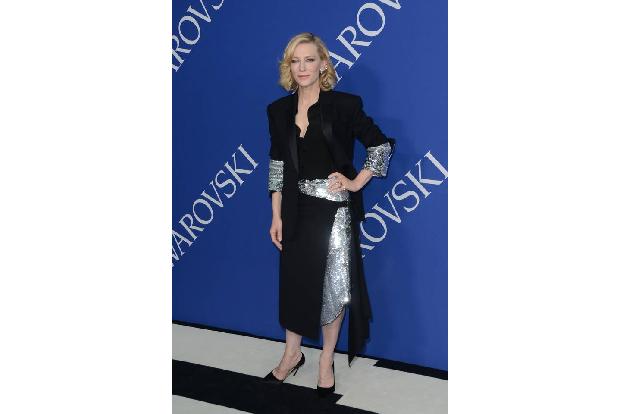 ...zeigte sich Hollywood-Ikone Cate Blanchett. Das New Yorker Label Monse sorgte mit diesem asymmetrischen Dress dafür, dass...