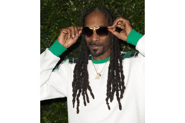 ...heimste unserer Meinung nach übrigens Snoop Dogg fernab jeglicher Konkurrenz ein - man achte nur auf das Gold-Insekt zwis...