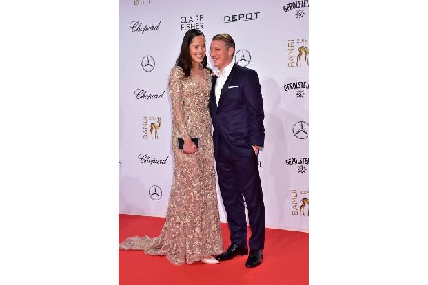 ...Ana Ivanovic und Bastian Schweinsteiger, denn Ana ist mit 1,84 Metern einen Zentimeter größer als der Fußballstar. Mit ho...