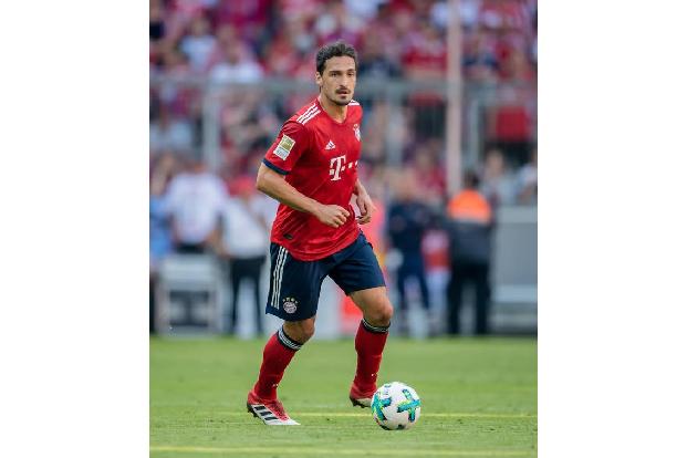 …Mats Hummels, der seit 2015 mit seiner Frau Cathy verheiratet und seit Anfang 2018 auch stolzer Vater von Söhnchen Ludwig i...
