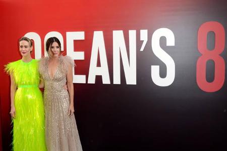 ...ein erfolgreicher Coup: Die Damen des Films wurden frenetisch gefeiert und sahen dabei absolut wundervoll aus. Vor allem ...