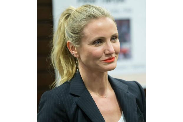 ...erstattete 2005 auch Cameron Diaz, als ein Fotograf drohte, Nacktfotos von ihr zu publizieren, sollte sie ihm nicht 3,5 M...