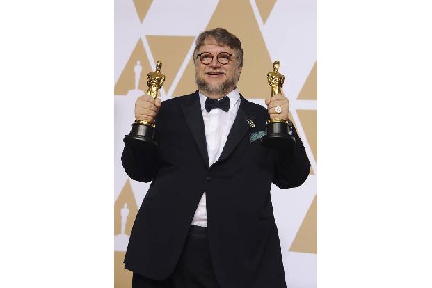 ...David Zindel nicht, denn der zeigte gleich das ganze Filmstudio FOX an, da deren Streifen 'The Shape of Water - Das Flüst...